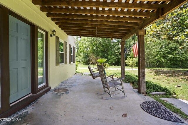 133 Devane Rd, Chattahoochee, FL 32324 - view of green lawn featuring an attached carport and an outdoor structure