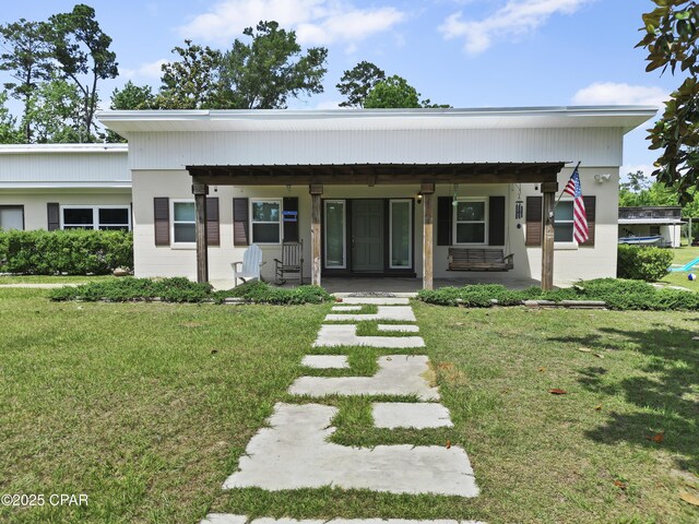 133 Devane Rd, Chattahoochee, FL 32324 - view of front facade with a front lawn