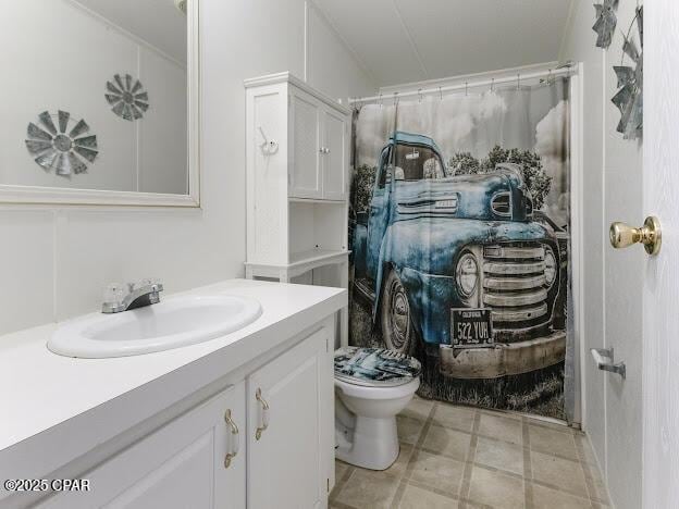2921 Ambus Ln, Chipley, FL 32428 - bathroom with vanity and toilet