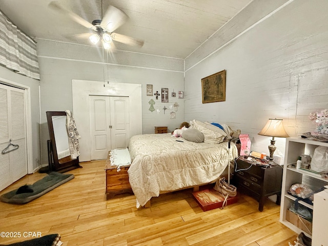 5382 10th St, Malone, FL 32445 - bedroom with light wood-style floors and a ceiling fan