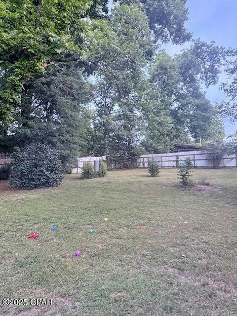 5382 10th St, Malone, FL 32445 - view of yard