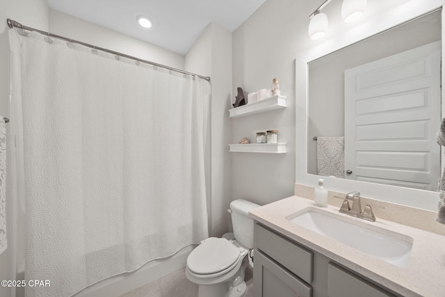 2012 Frankford Point Rd, Panama City, FL 32405 - full bathroom featuring toilet, vanity, and shower / bath combo