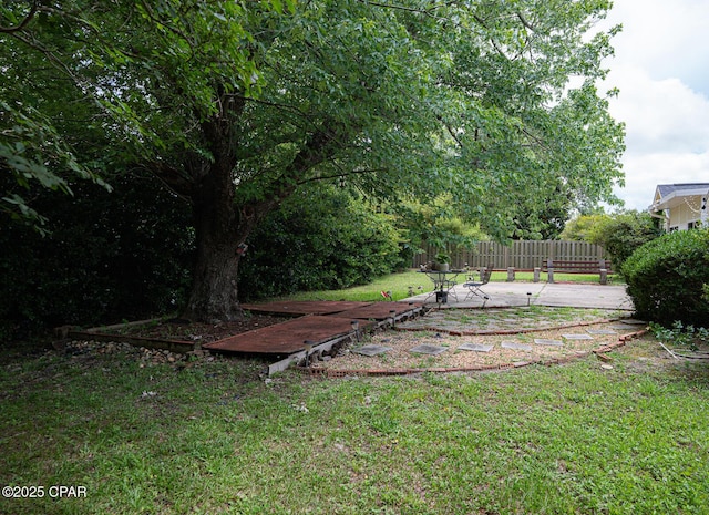 2712 Woodmere Dr, Panama City, FL 32405 - view of yard with a patio