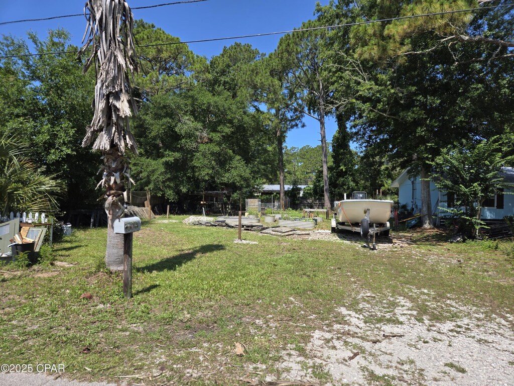 444 22nd Ave, Apalachicola, FL 32320