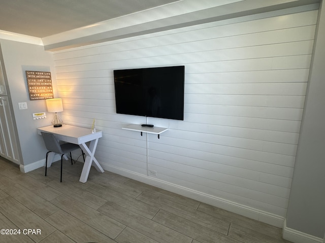14401 Front Beach Rd Unit 221, Panama City Beach, FL 32413 - detailed view of baseboards and wood finished floors