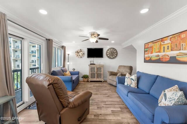23223 Front Beach Rd Unit 335, Panama City Beach, FL 32413 - living room with crown molding, a ceiling fan, recessed lighting, and light wood-type flooring