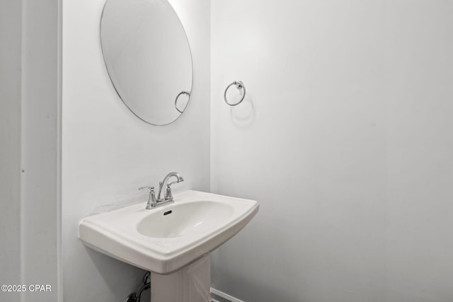 406 Raven Ln, Panama City, FL 32404 - bathroom featuring a sink
