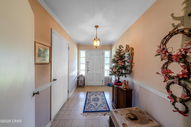 1016 Morgan Ave, Chattahoochee, FL 32324 - entrance foyer featuring ornamental molding and baseboards