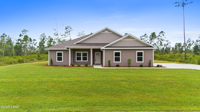 902 Captain Way, Panama City, FL 32404 - craftsman house featuring a front lawn