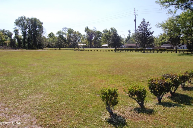 Listing photo 2 for 3467 Caverns Rd, Marianna FL 32446