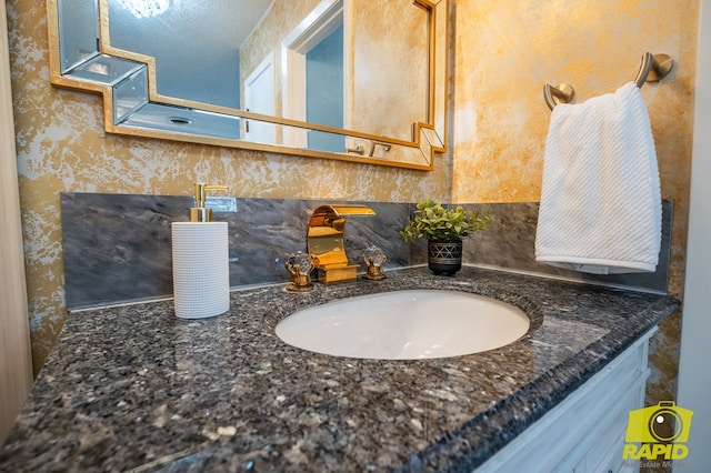2720 Tanglewood Dr, San Angelo, TX 76904 - bathroom featuring vanity
