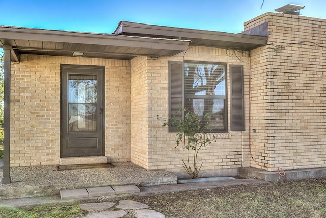 5438 S Loop 306, San Angelo, TX 76905 - property entrance with brick siding