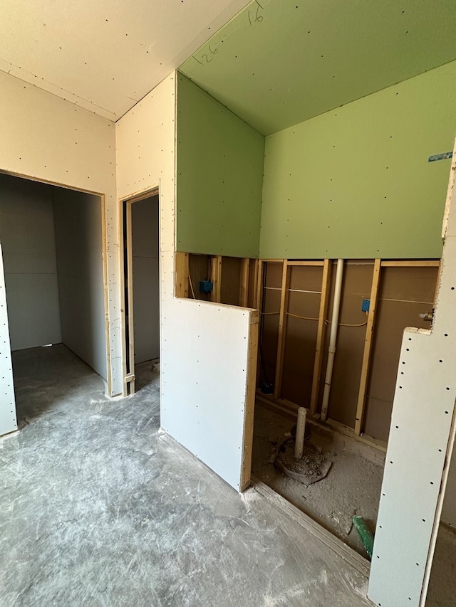 3121 Cedarhill Dr, San Angelo, TX 76904 - view of unfurnished room