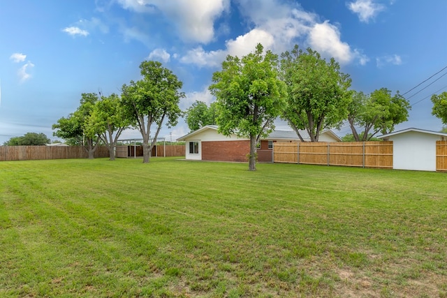 view of yard featuring fence