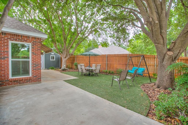 5413 Bent Oak Ct, San Angelo, TX 76904 - view of yard featuring a patio