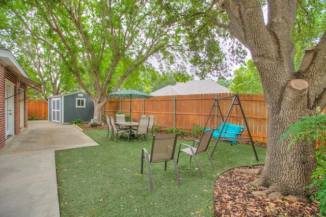 5413 Bent Oak Ct, San Angelo, TX 76904 - view of yard with a patio area
