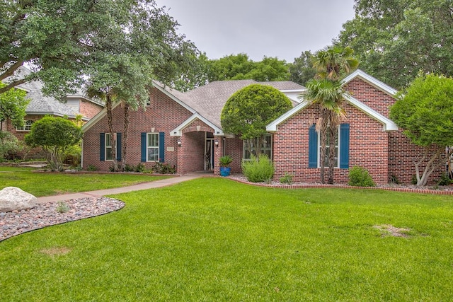 5413 Bent Oak Ct, San Angelo, TX 76904 - view of front of property with a front yard and brick siding