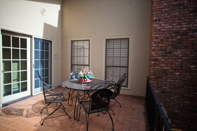 5114 Fairway Dr, San Angelo, TX 76904 - dining space with baseboards