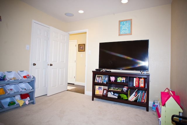 5114 Fairway Dr, San Angelo, TX 76904 - recreation room featuring carpet flooring, recessed lighting, and baseboards