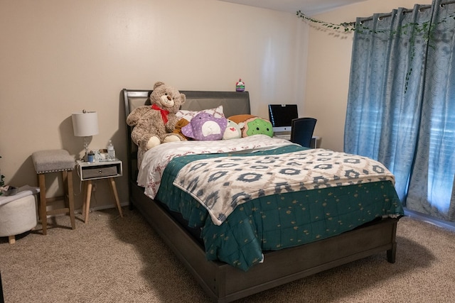 bedroom with carpet