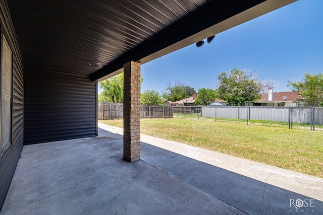 1702 Parkview Dr, San Angelo, TX 76904 - view of patio / terrace