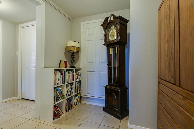 2458 Fishermans Rd, San Angelo, TX 76904 - hall with light tile patterned floors and baseboards