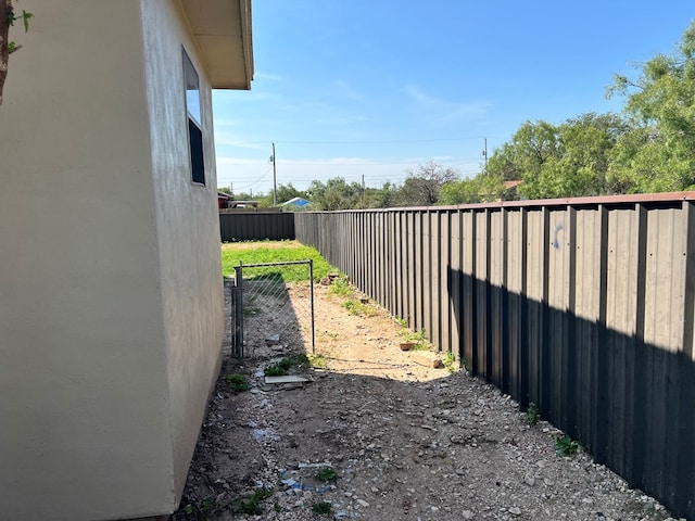 415 Montague Ave, San Angelo, TX 76905 - view of fenced backyard