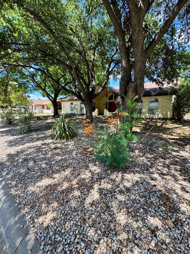 5214 Green Valley Trl, San Angelo, TX 76904 - view of yard