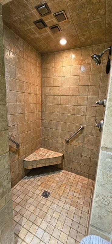 1210 Elizabeth St, Rankin, TX 79778 - full bath with tiled shower
