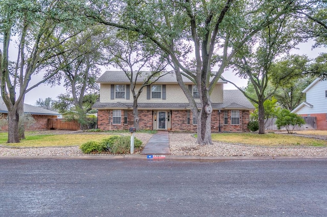 2805 Alta Vista Ln, San Angelo, TX 76904 - view of front of house with brick siding