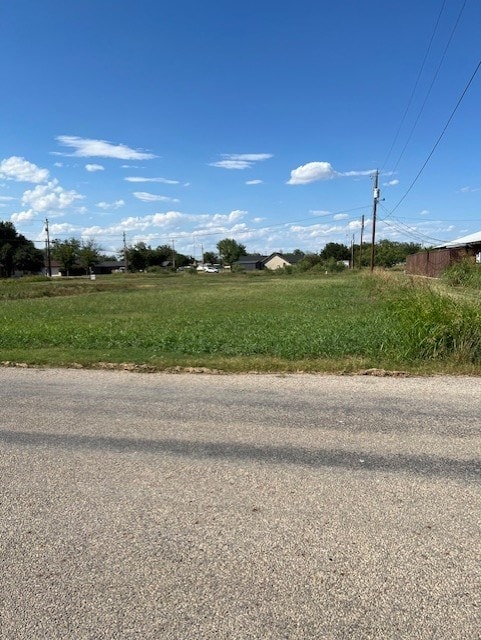 Listing photo 2 for 1005 Country Club Rd Unit 2-5, Ballinger TX 76821