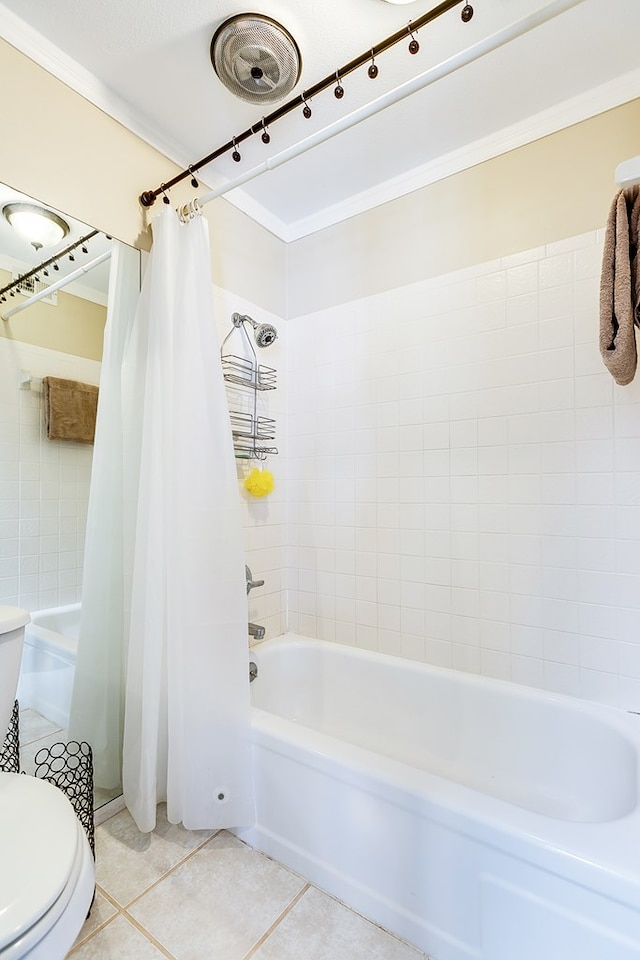 4918 Blue Ridge Trl, San Angelo, TX 76904 - bathroom with tile patterned flooring, shower / bath combo, toilet, and visible vents
