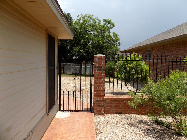 710 Penhurst Ct, San Angelo, TX 76901 - view of gate