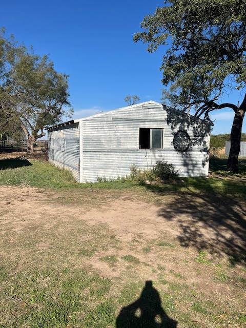 view of outdoor structure