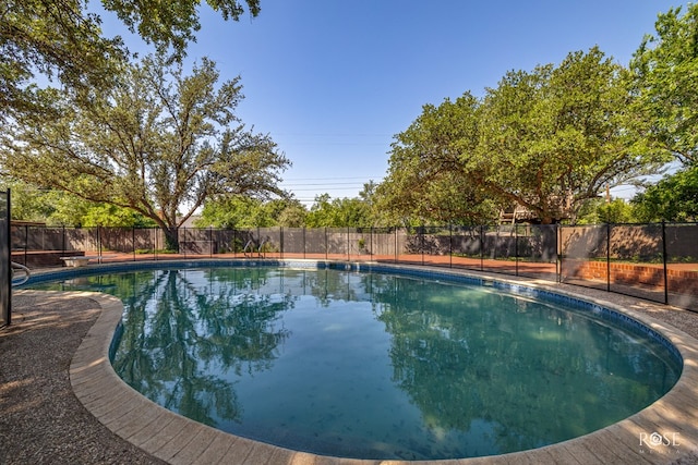2305 Douglas Dr, San Angelo, TX 76904 - view of swimming pool