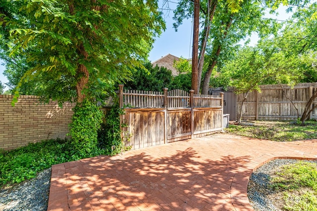 2305 Douglas Dr, San Angelo, TX 76904 - view of patio / terrace