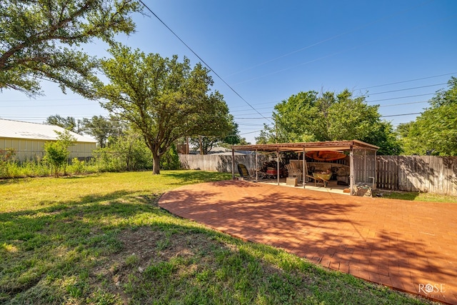 2305 Douglas Dr, San Angelo, TX 76904 - view of yard featuring a patio area