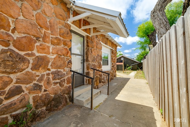 415 E Harris Ave, San Angelo, TX 79903 - fenced backyard with a patio