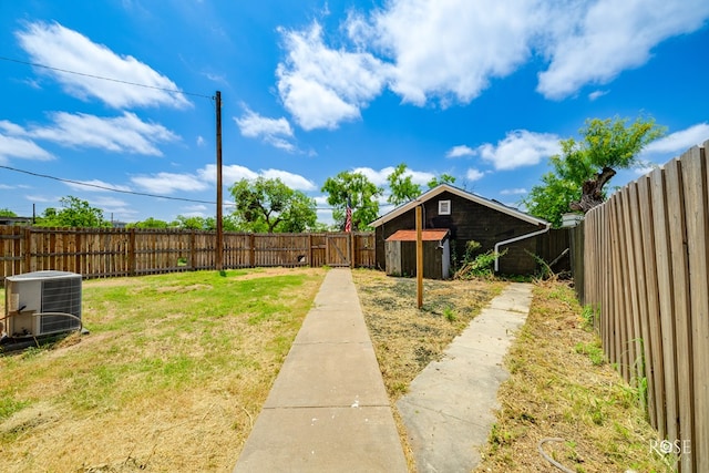 415 E Harris Ave, San Angelo, TX 79903 - fenced backyard with a storage unit