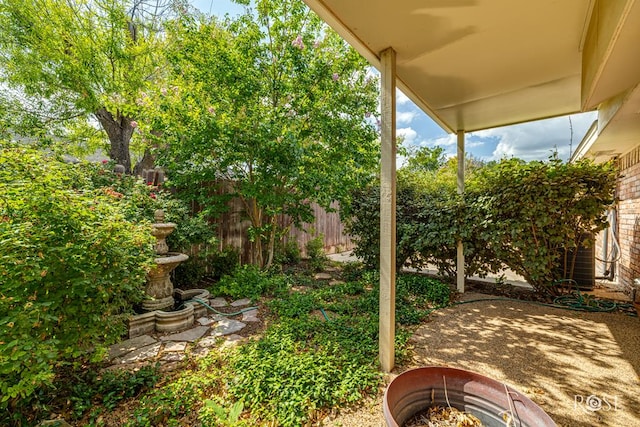3222 Oak Mountain Trl, San Angelo, TX 76904 - view of yard featuring a patio area