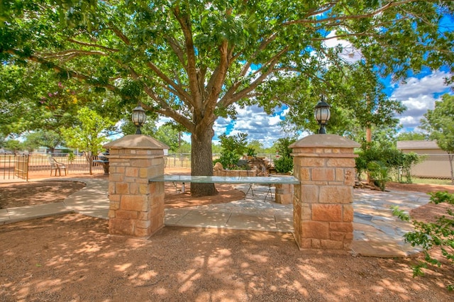 220 Mcdowell St, Bronte, TX 76933 - gate with a patio
