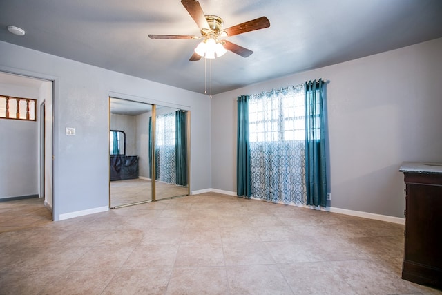 220 Mcdowell St, Bronte, TX 76933 - unfurnished bedroom featuring a closet and ceiling fan