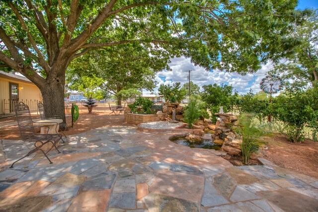 220 Mcdowell St, Bronte, TX 76933 - view of patio / terrace