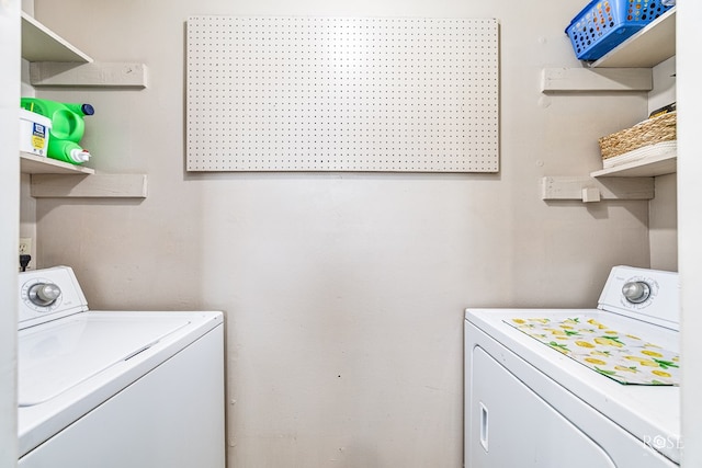213 Amistad Rd, San Angelo, TX 76901 - washroom featuring washer and dryer