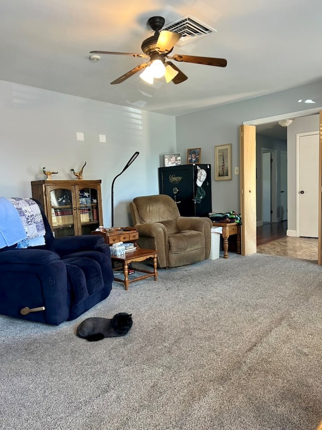 2708 A & M Ave, San Angelo, TX 76904 - carpeted living area with ceiling fan