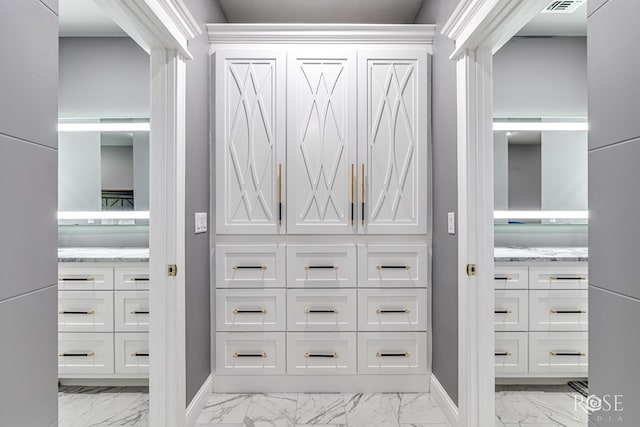 1609 Club House Ln, San Angelo, TX 76904 - view of closet