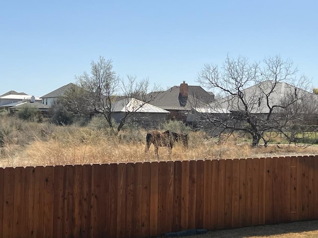 1609 Club House Ln, San Angelo, TX 76904 - view of yard