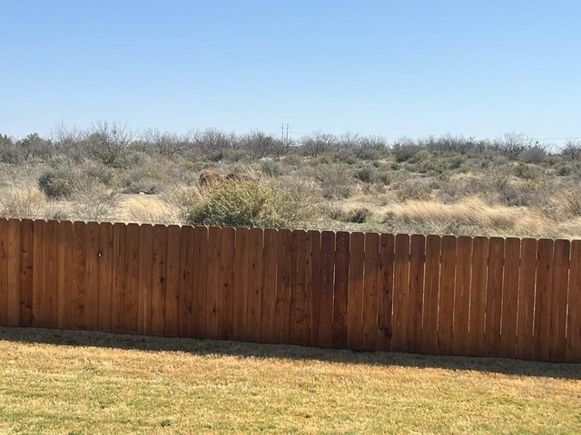 1609 Club House Ln, San Angelo, TX 76904 - view of yard