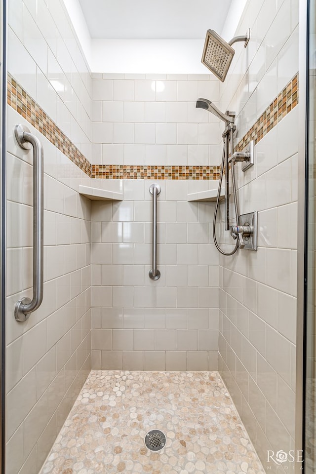 4129 Sedona Trl, San Angelo, TX 76904 - full bathroom featuring a stall shower