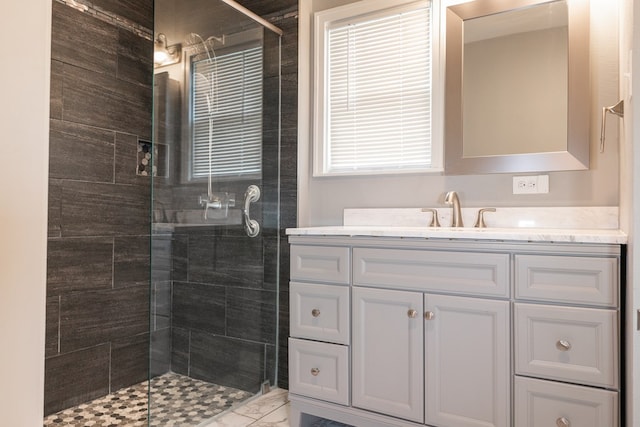 1905 Live Oak St, San Angelo, TX 76901 - full bath with vanity and tiled shower